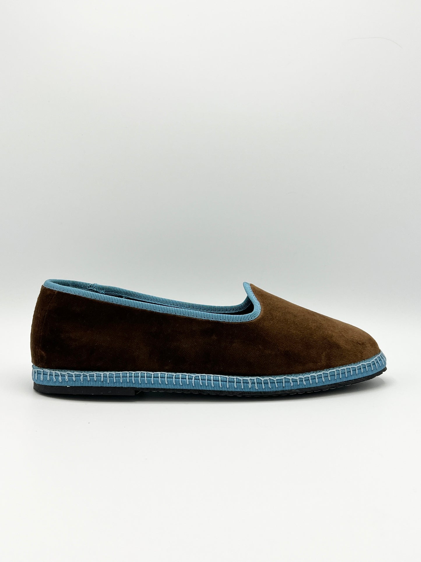 Caramel Velvet Friulane with light blue piping