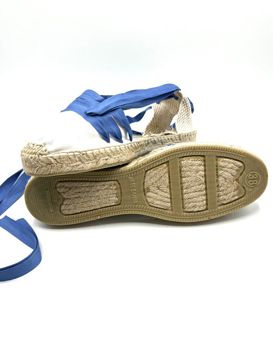 "Campesina" Traditional Lace-Up Espadrille