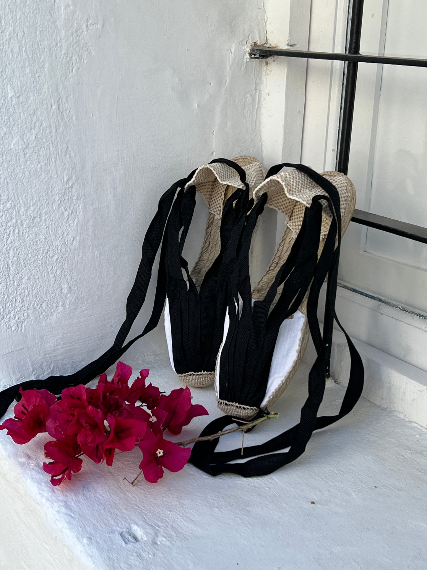 "La Baturra" Traditional Lace-Up Espadrille